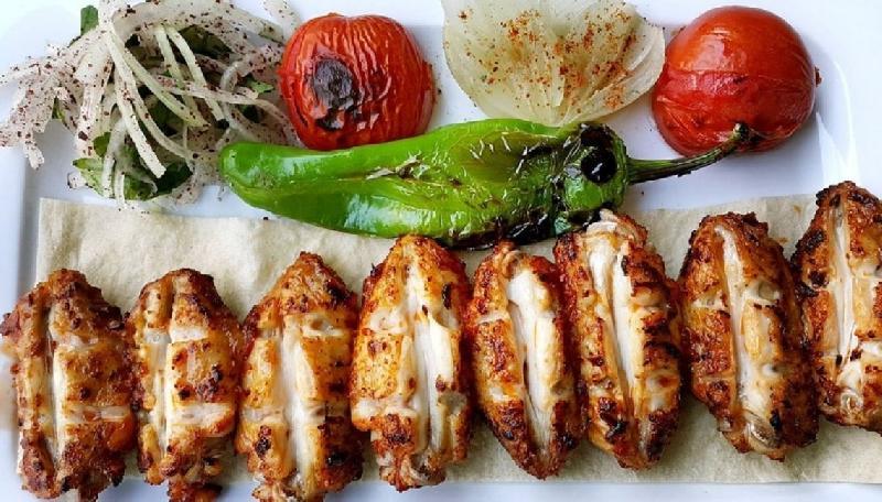 Manqalda turşulu toyuq