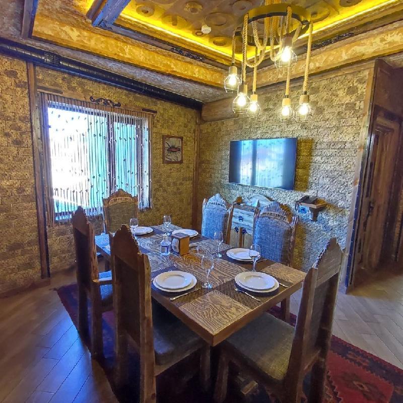 Interior view 2