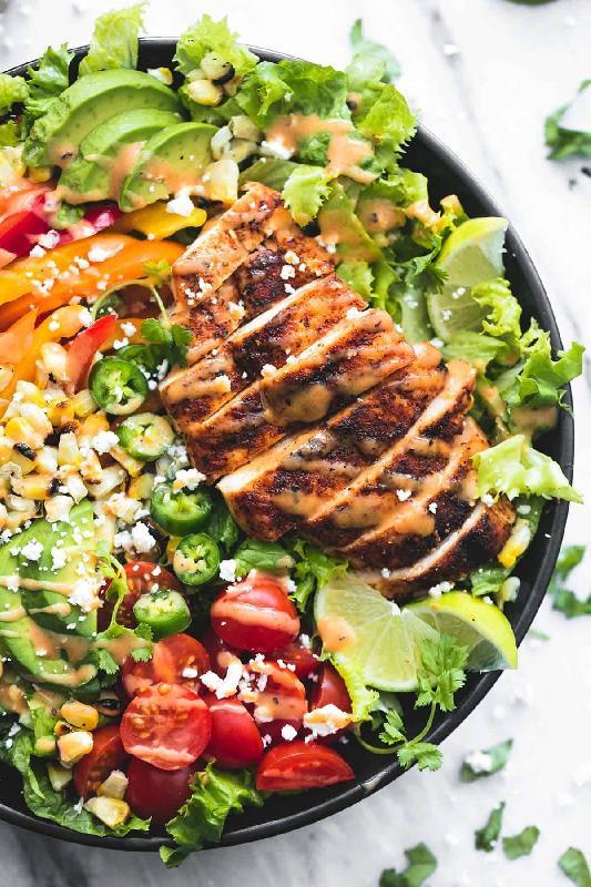 Çiken fiesta salatı