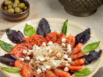 Sədəf üsullu pomidor salatı