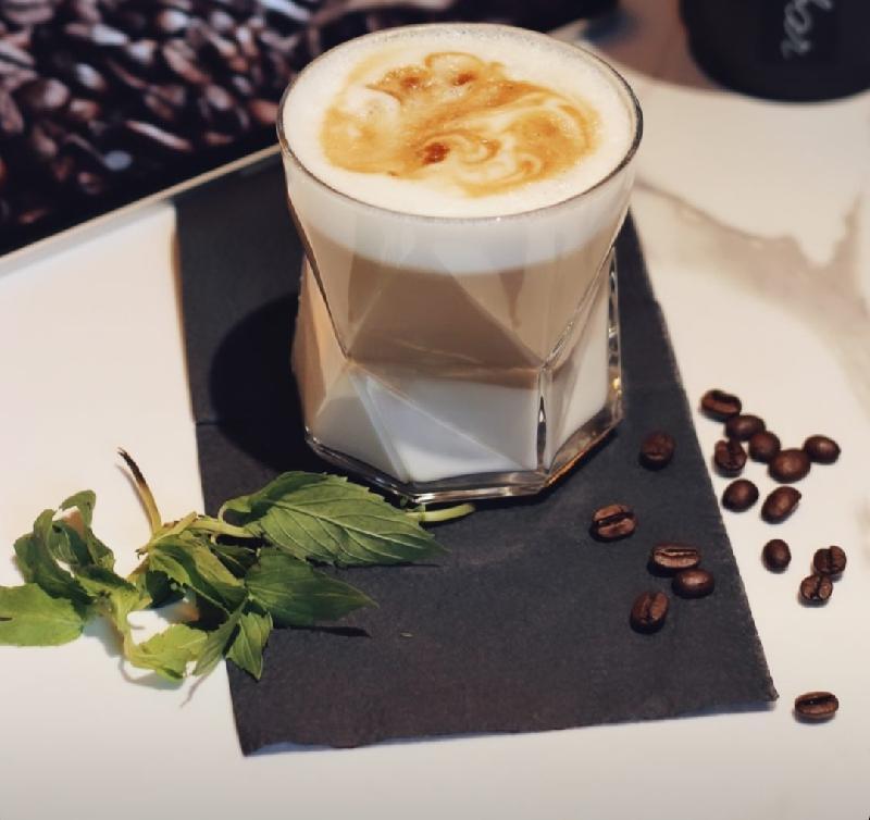Latte nanəli karamel