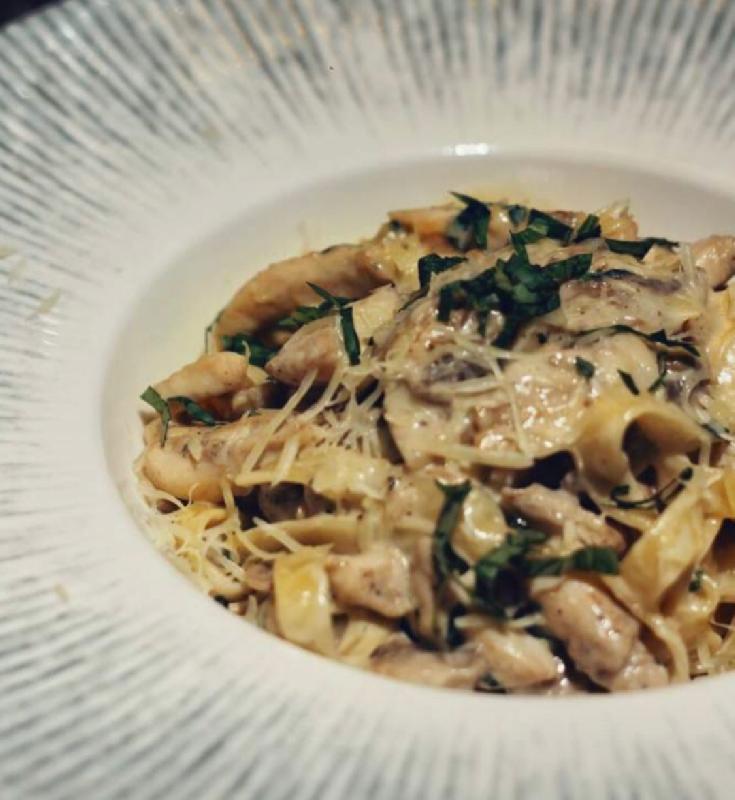 Fettuccine Alfredo