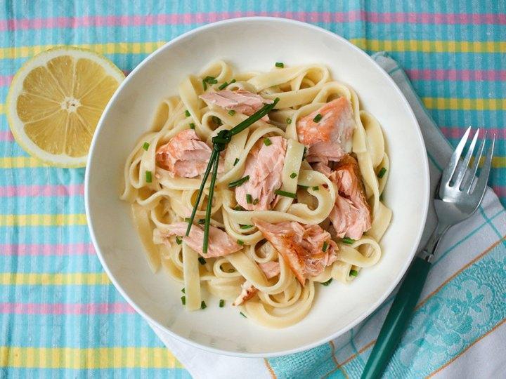 Fettuccine salmon