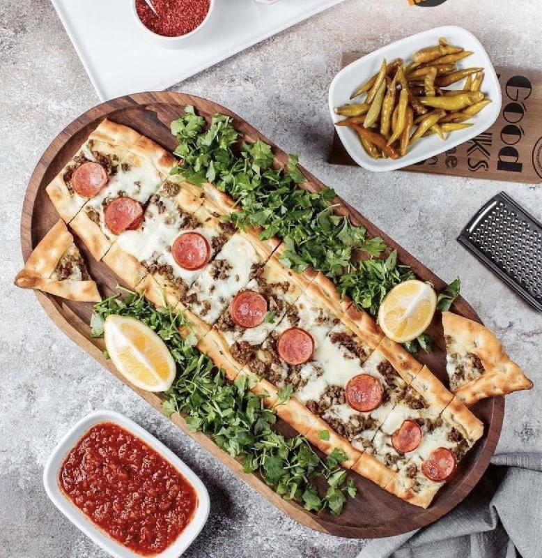 Qıymalı pide