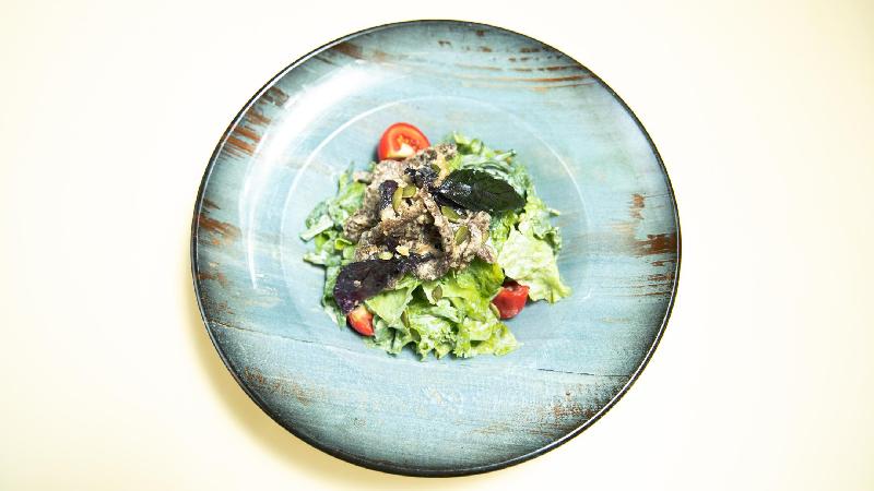 Chef Specials İsti Ət salatı 
