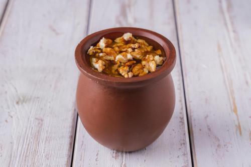 Мацони с медом и орехами  / 250г