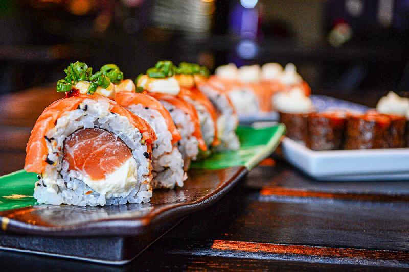 Californiya Salmon Roll