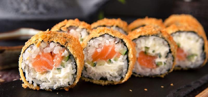 Hot Salmon Roll