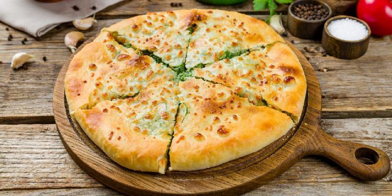 Хачапури с сыром и шпинатом / 500г