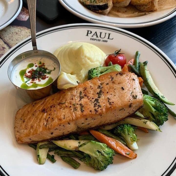 Grilled salmon