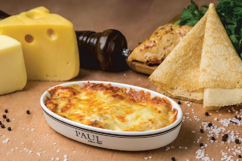 Mac and cheese gratin