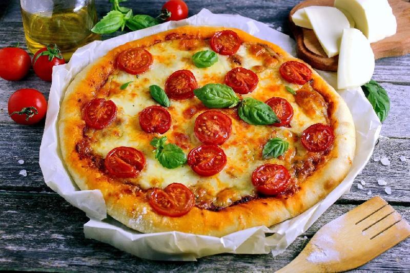 МАКАРОНЫ С СЫРОМ ПИЦЦА МАРГАРИТА  И