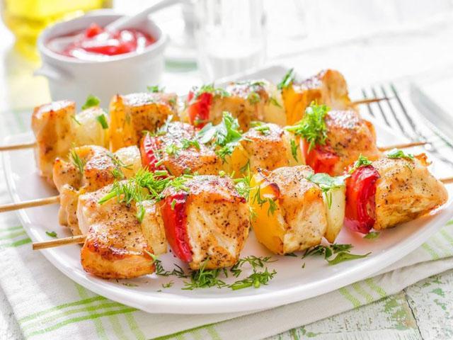 МИНИ ШАШЛЫК ИЗ КУРИЦЫ