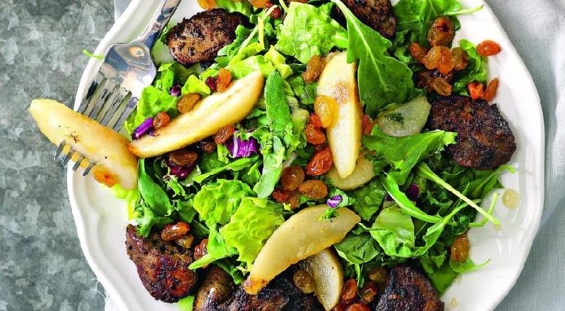 ТЕПЛЫЙ САЛАТ С КУРИНОЙ ПЕЧЕНЬЮ