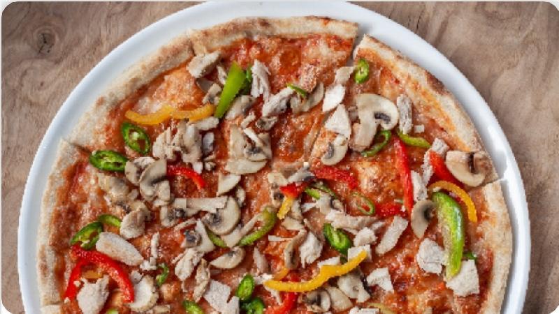 Toyuqlu Pizza