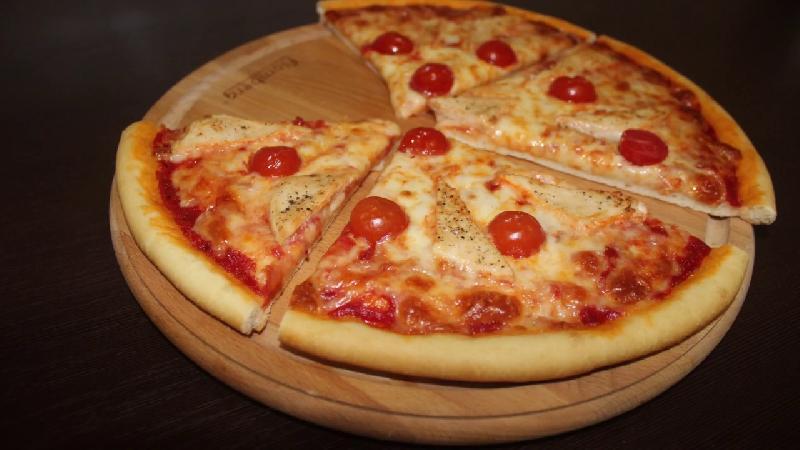 Toyuqlu Pizza