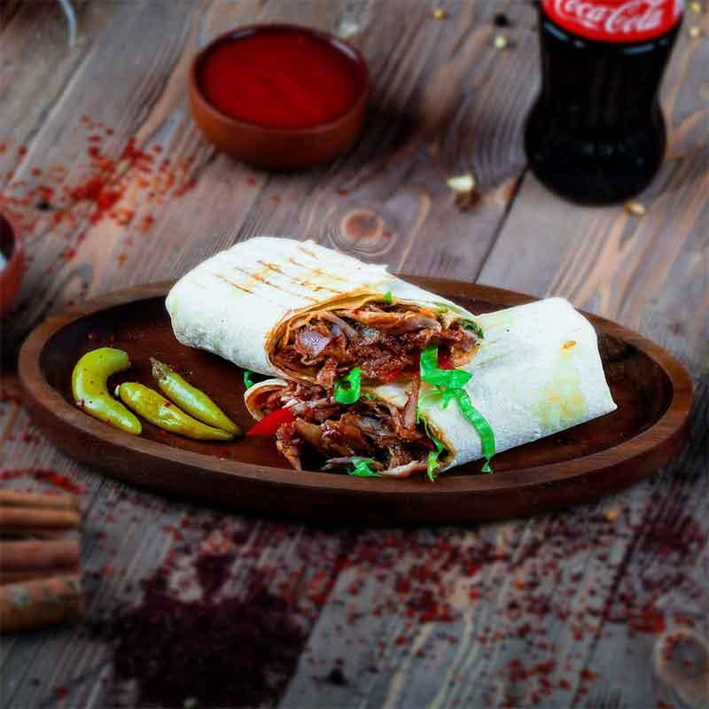 Lavaşda sendviç ət ilə 