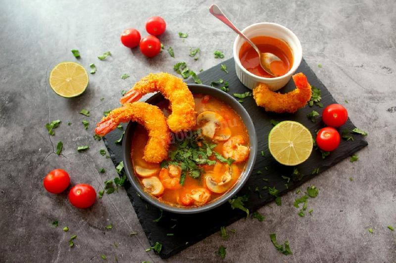 Tom Yum krevetlə