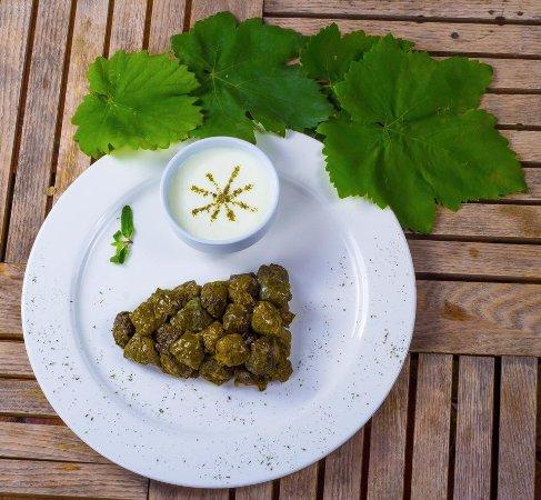 Yarpaq dolması