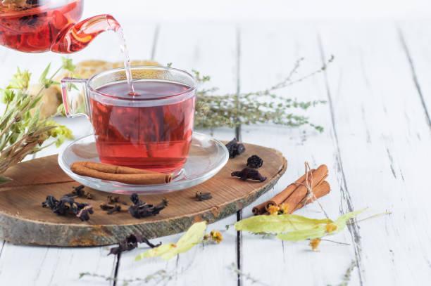 Black tea with cloves