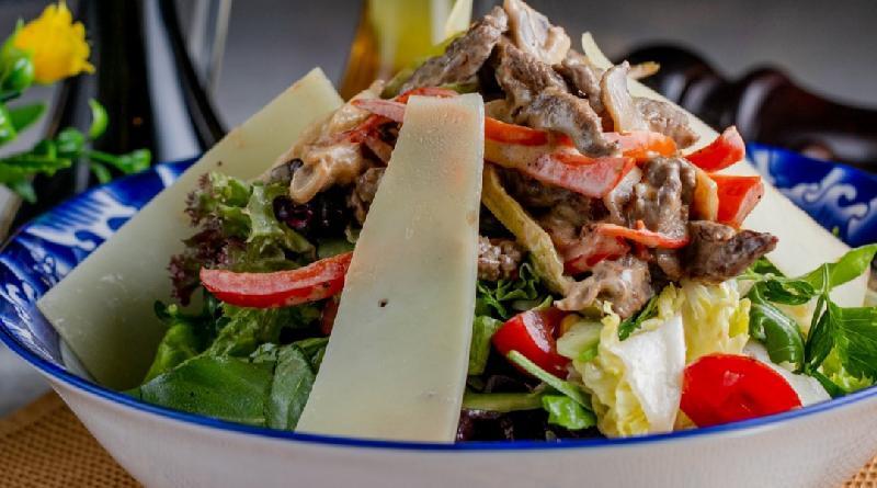 Steak salata 