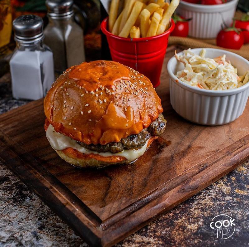 Turkish islak burger