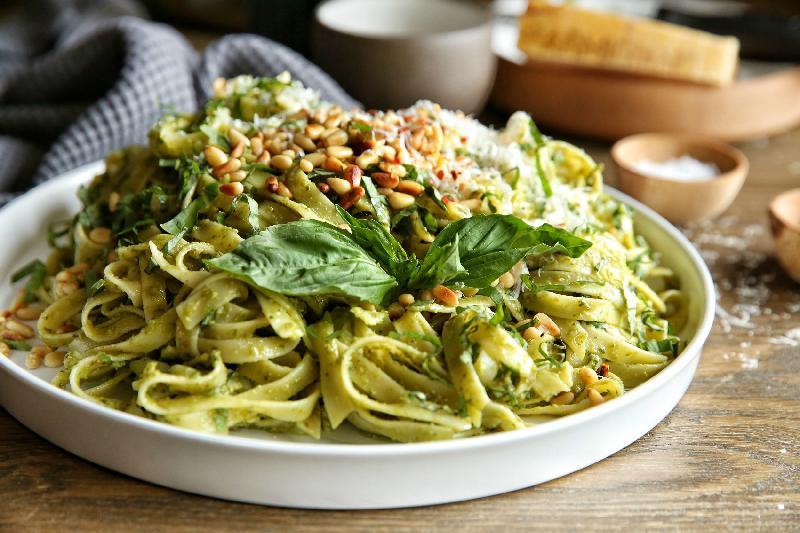Fettuccine chicken all pesto 