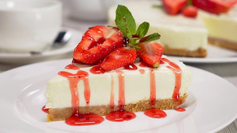 Cheesecake Çiyələk 