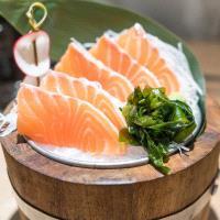 Salmon saşimi