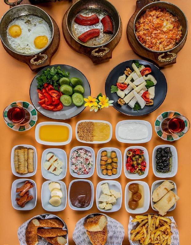 Serpme kahvaltı