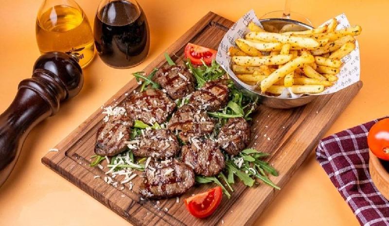 Robespierre steak