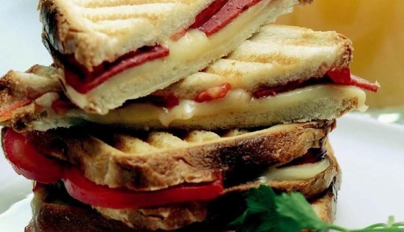Qarışıq Tost