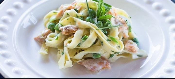 TAGLIATELLE h/v qızıl balıq ilə 