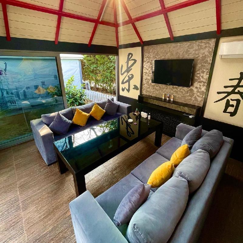 Interior view 2