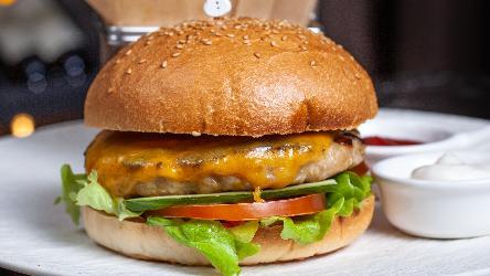 Toyuq Burger