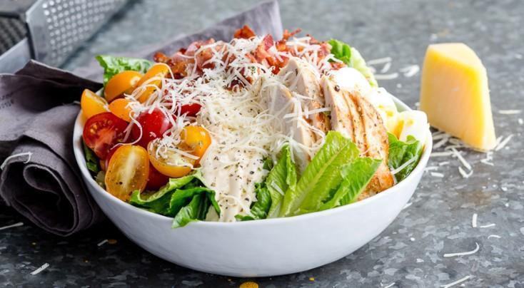 Toyuq Salatı
