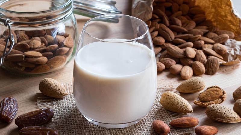 Mokko with almond milk
