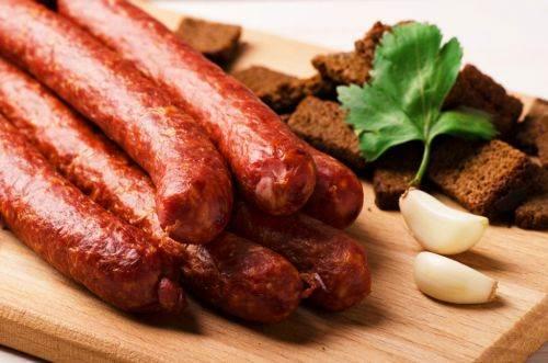 М'ясні снекi в'ялено-копчені