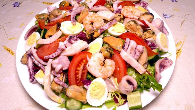 САЛАТ З МОРЕПРОДУКТАМ