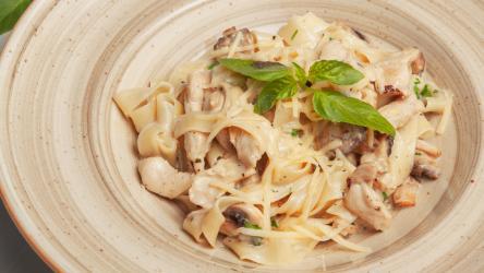 Fettuccine Alfredo