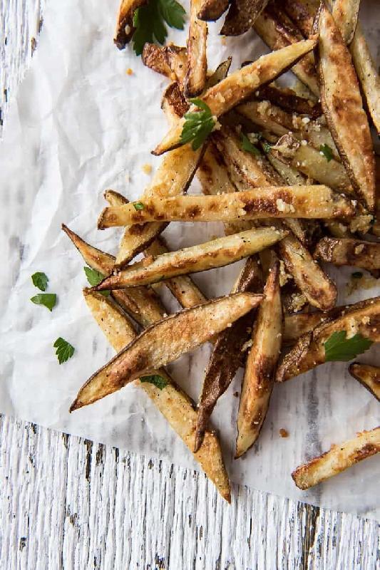 Trüf yağlı batata və parmezan