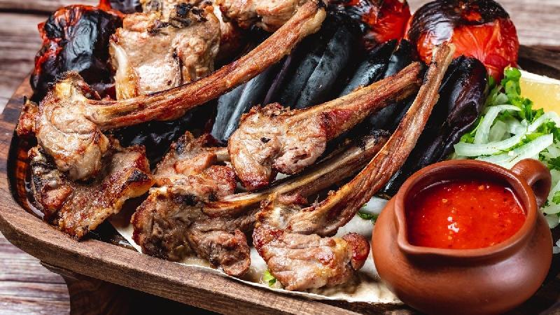 Quzu qabırğası acika ilə