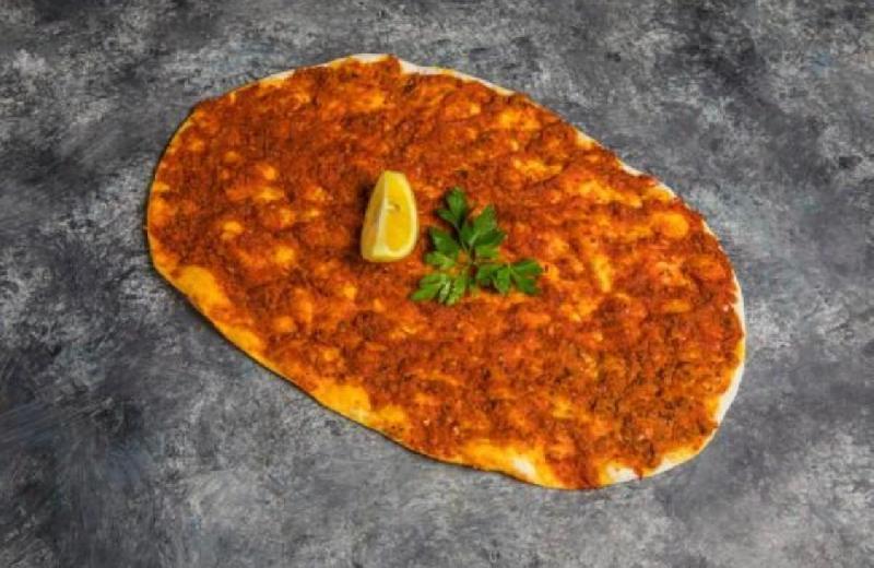Sadə lahmacun