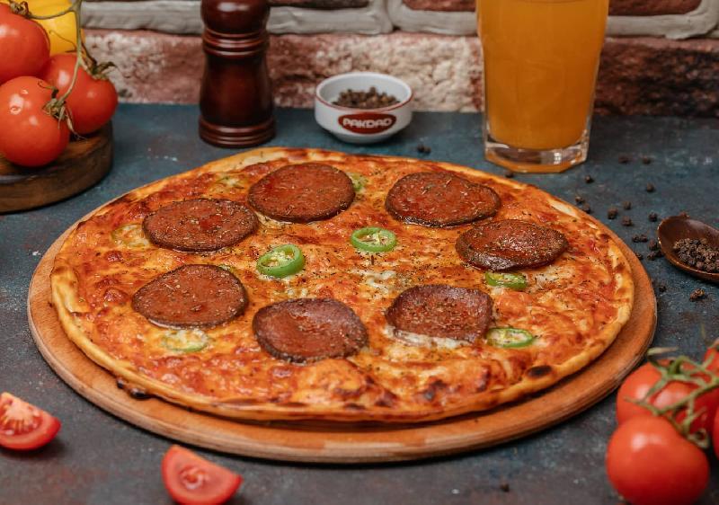 Sucuklu Pizza