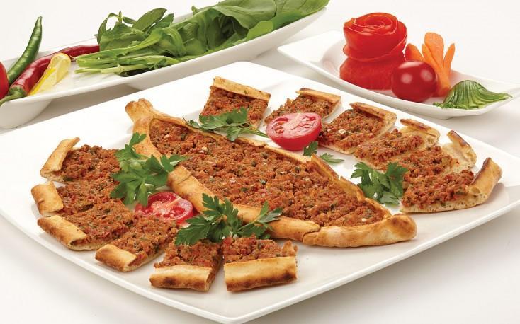 Qıymalı pide
