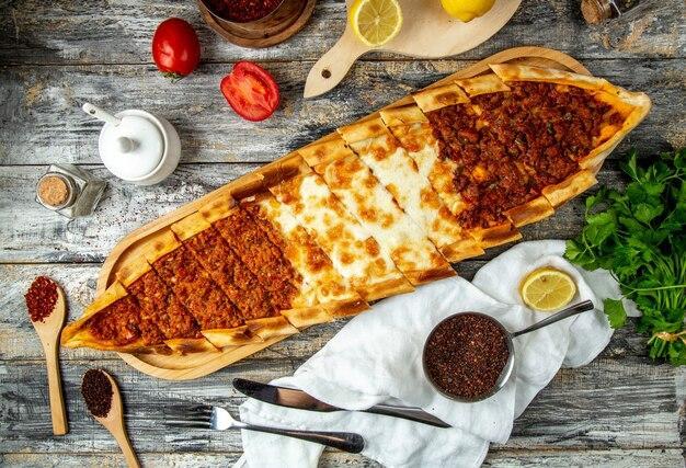 Qarışıq pide