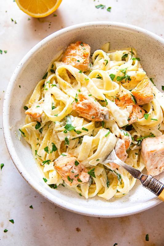 Taglatelle salmon