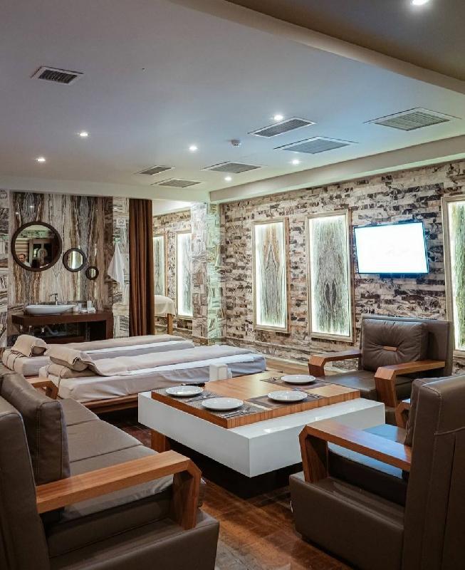 Interior view 0