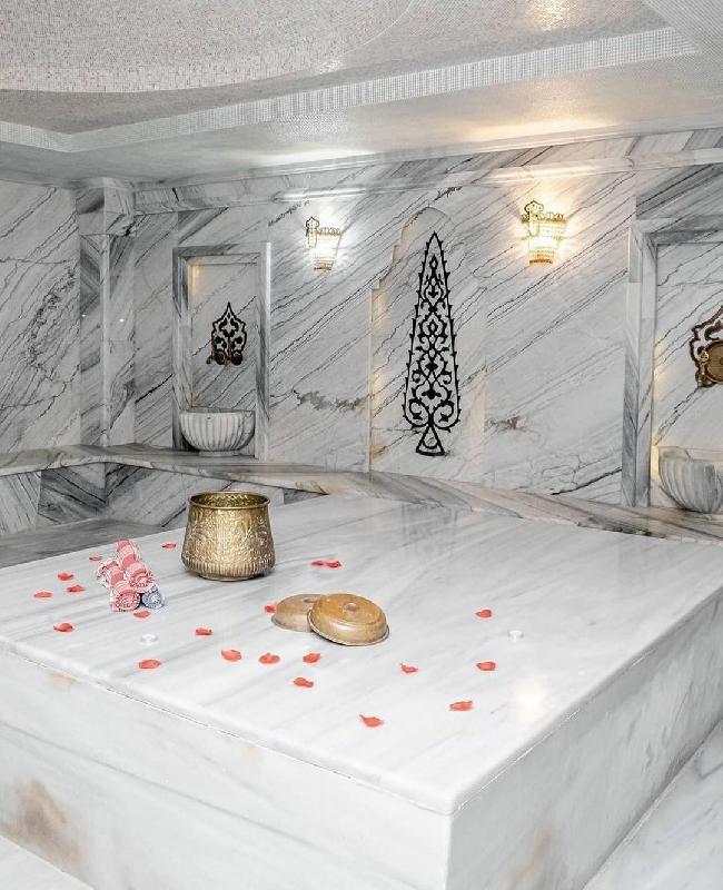 Interior view 4