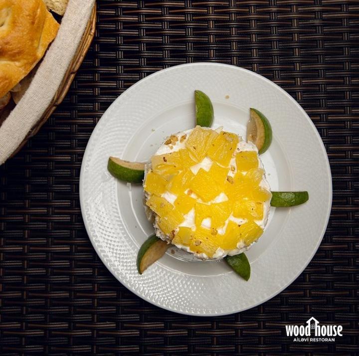 Ananas Salatı